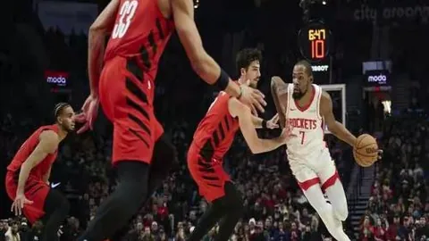 多特迎开门红，吉腾斯替补爆发进两球 2-0力克法兰克福